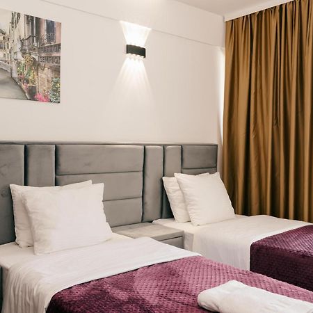 Hotel Lajka Luxury 乌尔齐尼 外观 照片