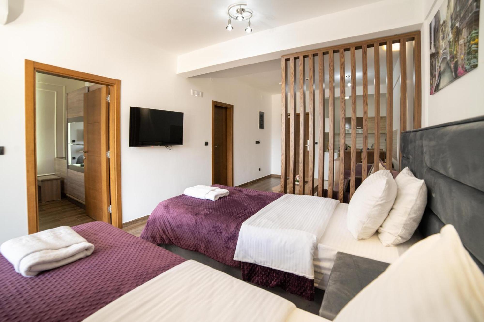 Hotel Lajka Luxury 乌尔齐尼 外观 照片