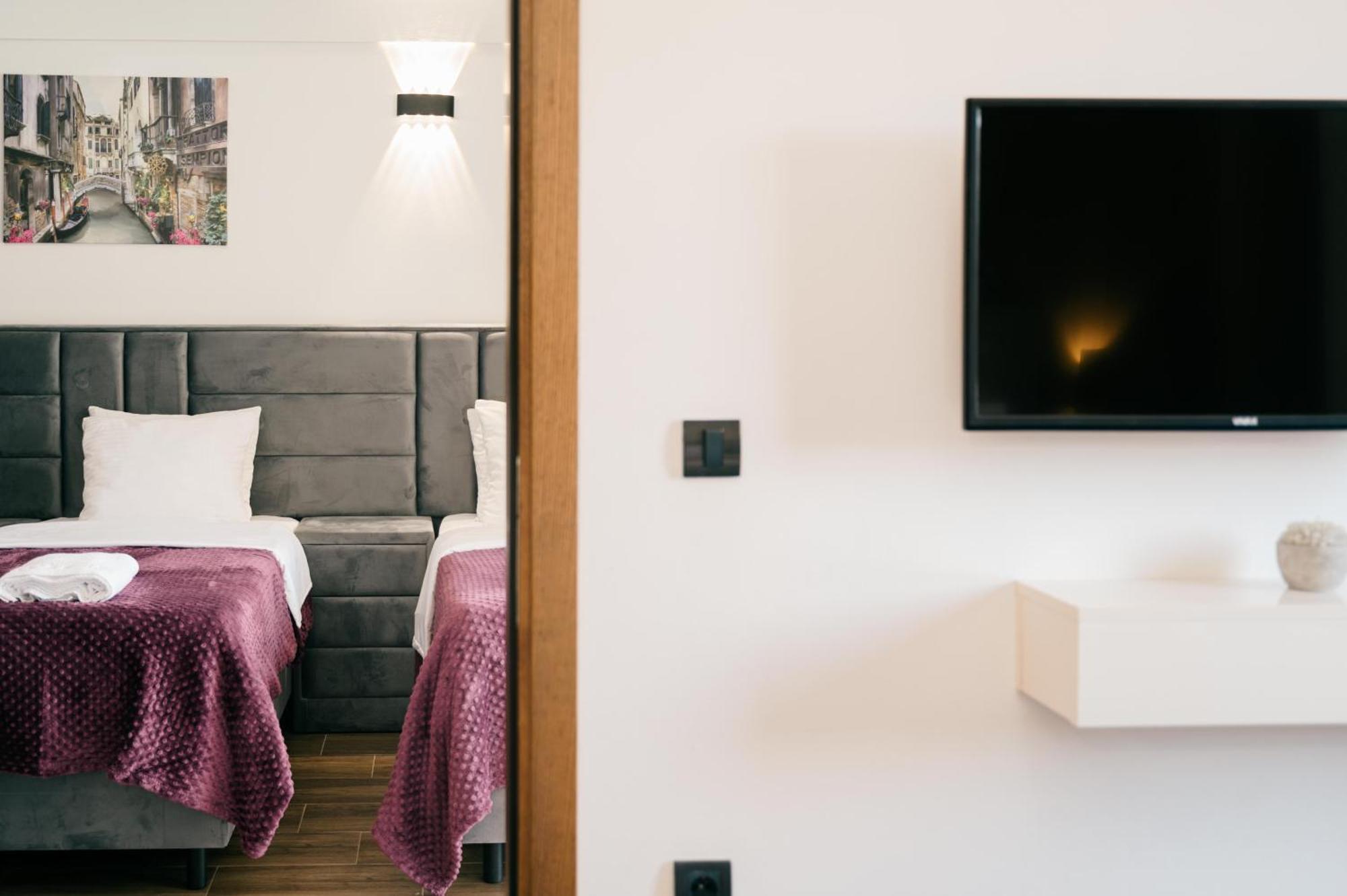 Hotel Lajka Luxury 乌尔齐尼 外观 照片