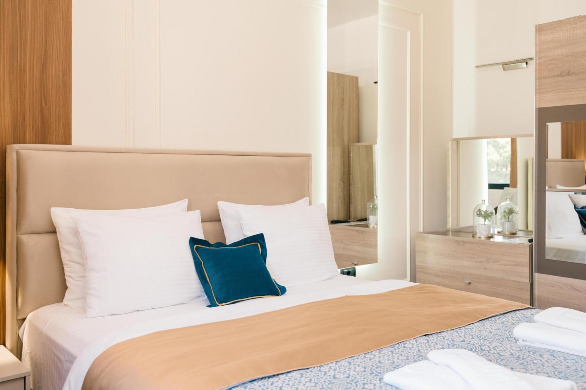 Hotel Lajka Luxury 乌尔齐尼 外观 照片